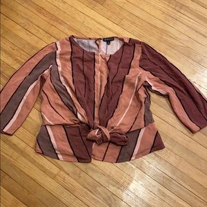 ❤️ Vertical stripe open back 3/4 sleeve blouse